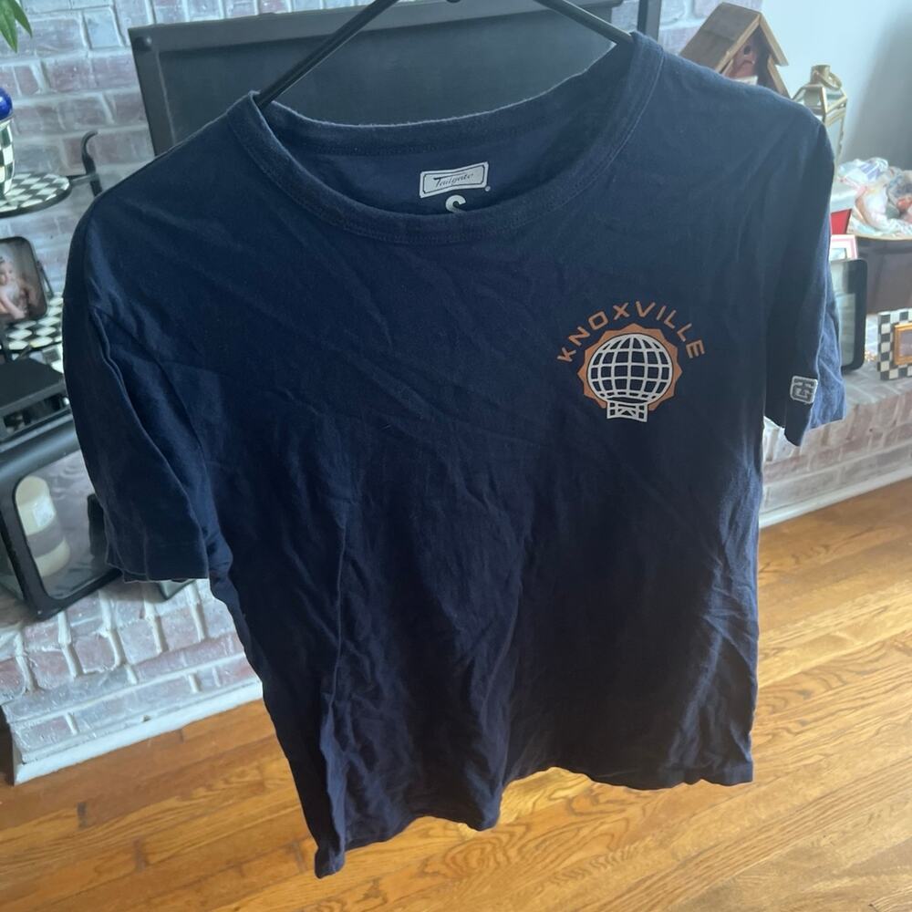 Tailgate‎ Knoxville men’s shirt size small